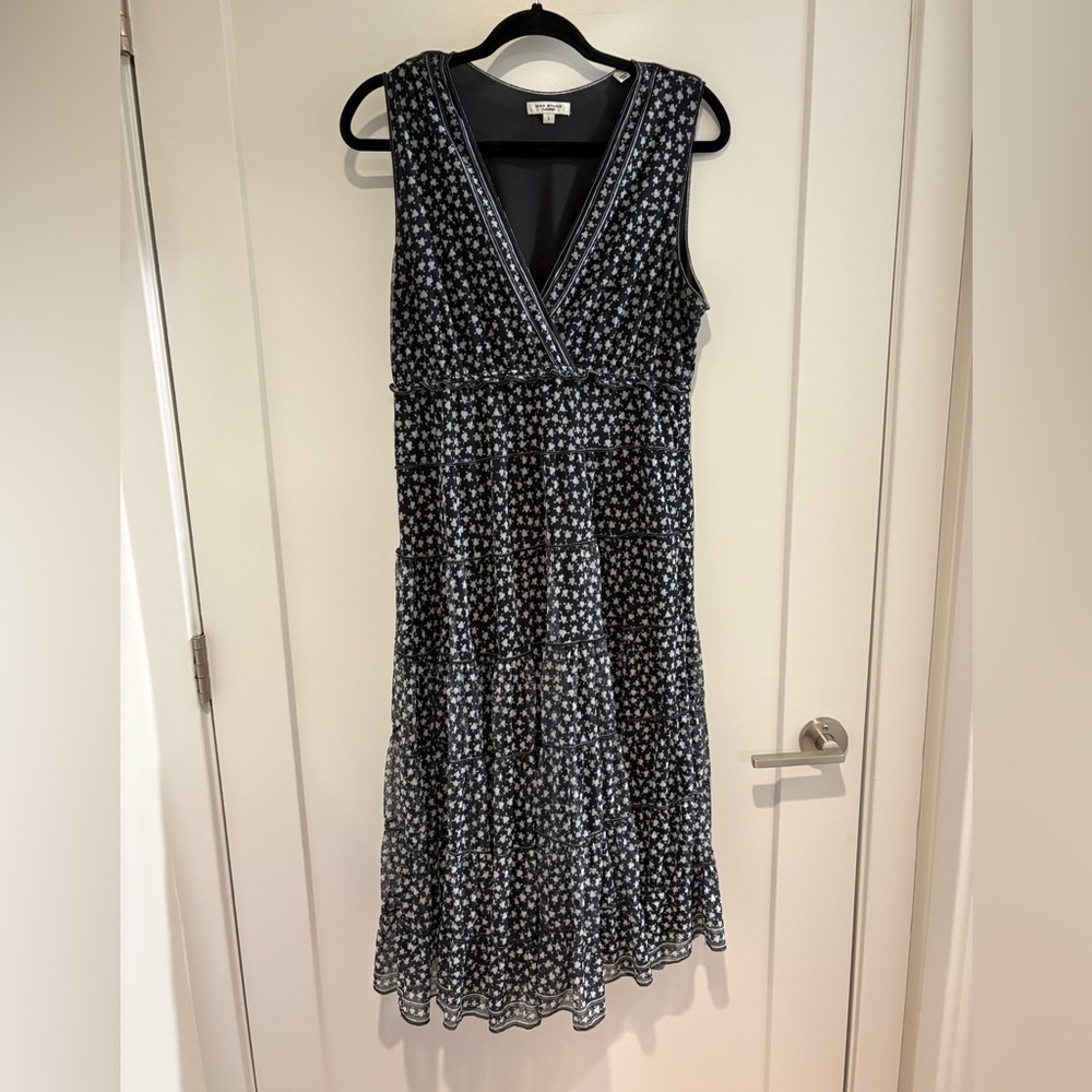 Max Studio Black and White Patterned Midi Dress